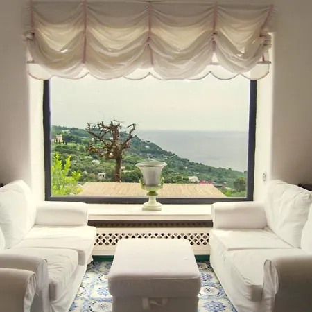 Villa Anacapri Sleeps 16 With Pool Air Con And Wifi