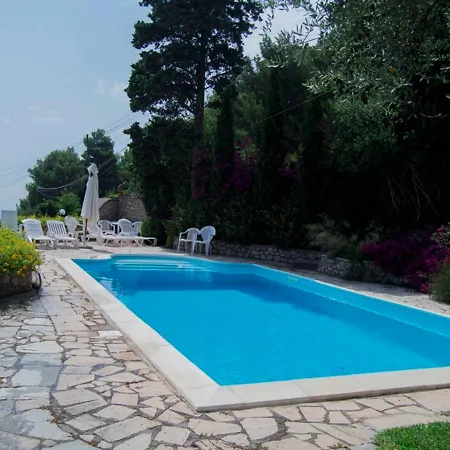 Villa Anacapri Sleeps 16 With Pool Air Con And Wifi *